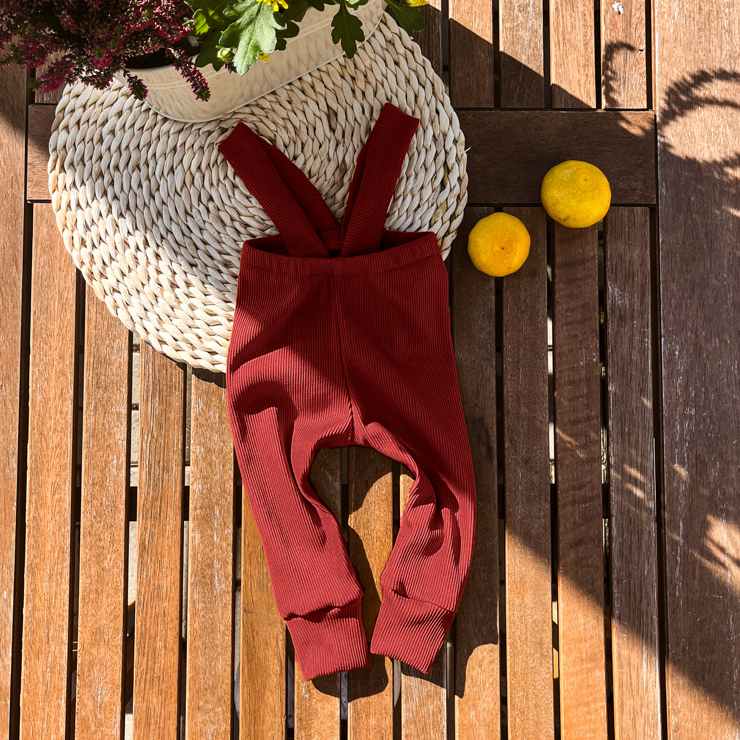 Rebrované legíny Vínová