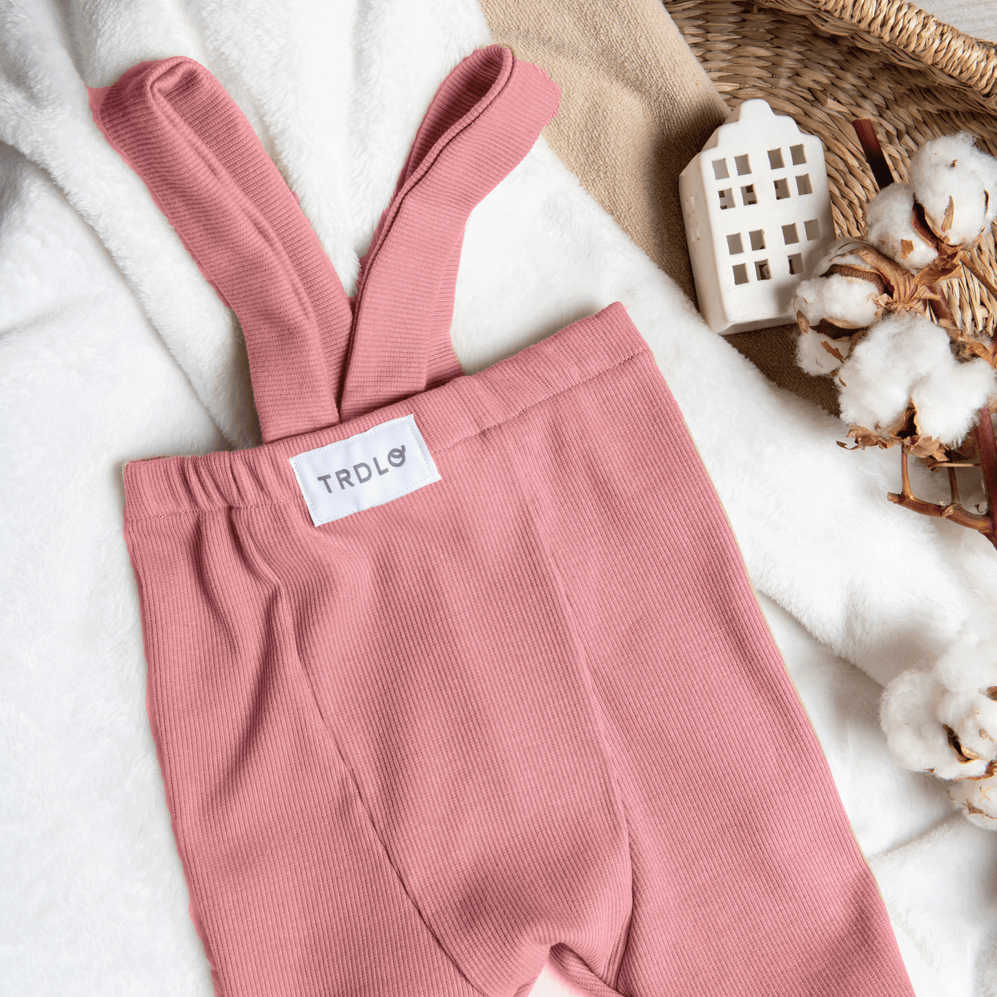 🌸 Rebrované legíny s trakmi Staroružová – nežné, pohodlné a pripravené rásť s tvojím dieťatkom 💕