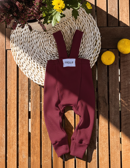 Rebrované dlhé legíny s trakmi Vínová